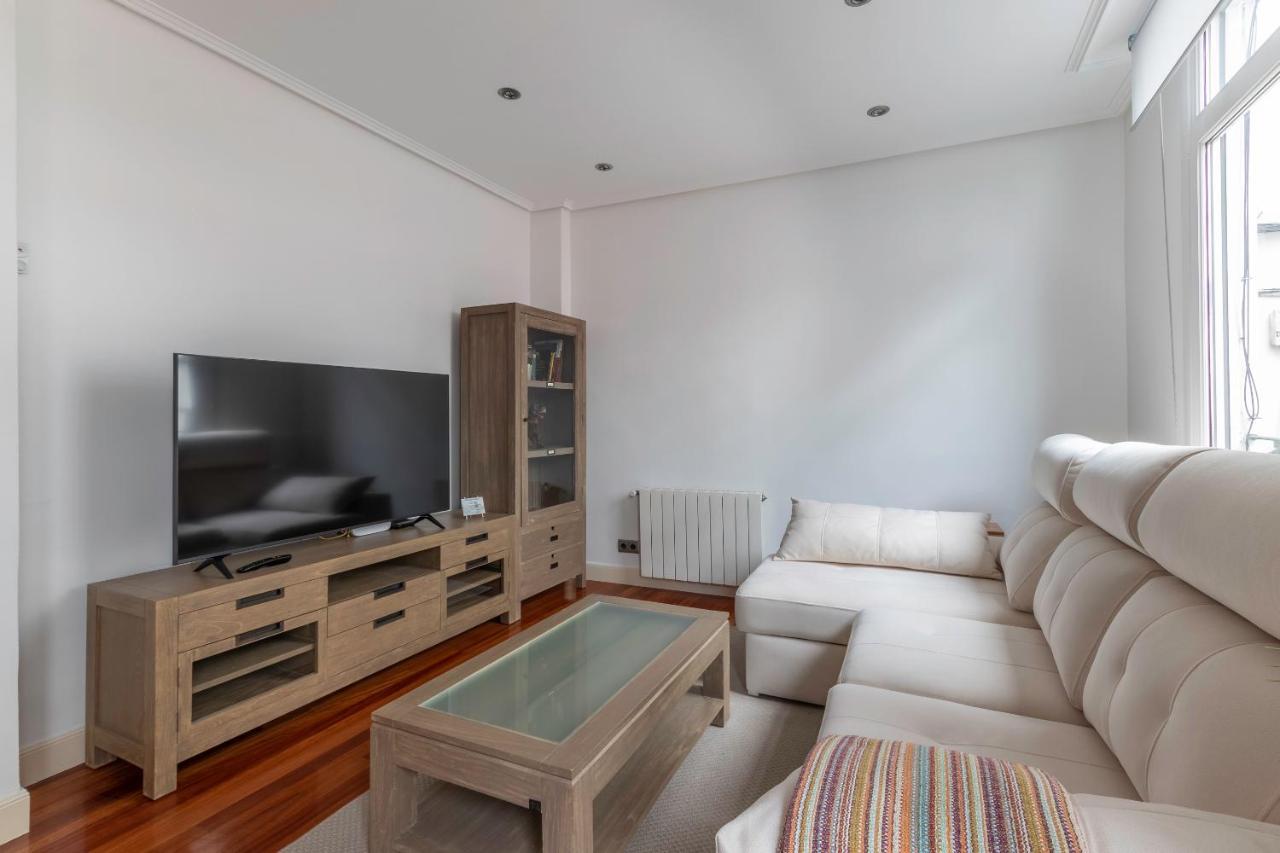 Apartamento La Alameda De Indautxu Більбао Екстер'єр фото