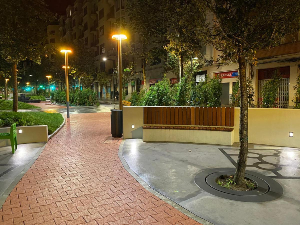Apartamento La Alameda De Indautxu Більбао Екстер'єр фото